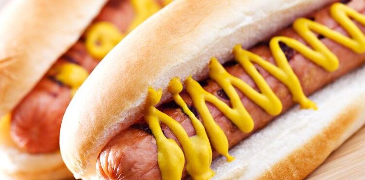 hotdog-royalty-free-image-185123377-1562609410.jpg
